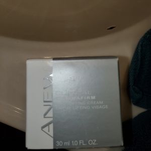 Anew Clinical Thermafirm